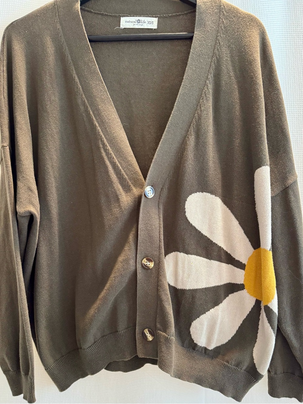 NATURAL LIFE  Cotton Olive Cardigan with Daisy Graphic